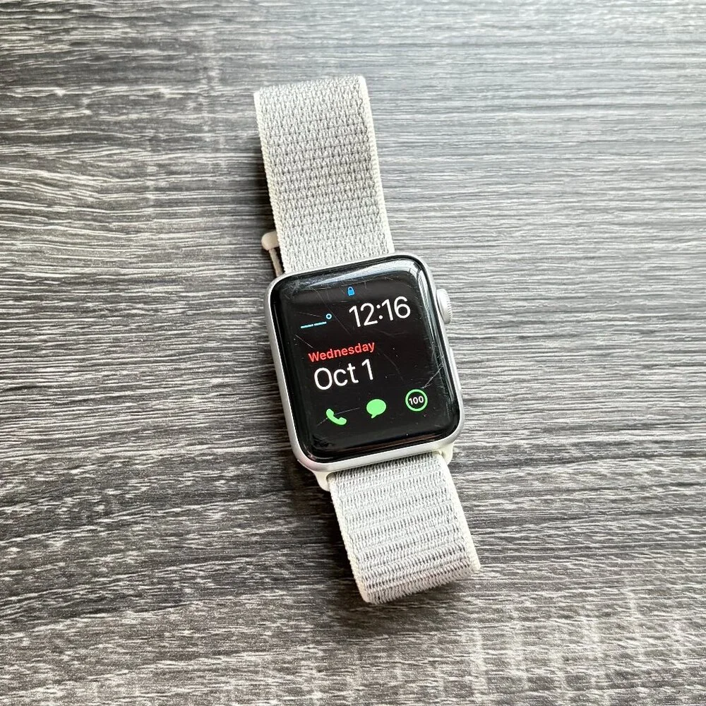 Apple Watch Series 3 – 42mm – Aluminum – Cellular - Fair Condition